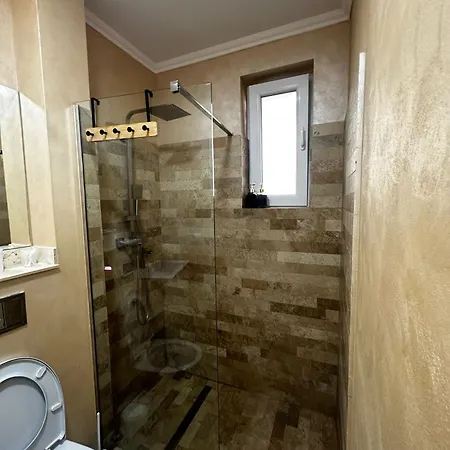 Rmr Luxury Apartment