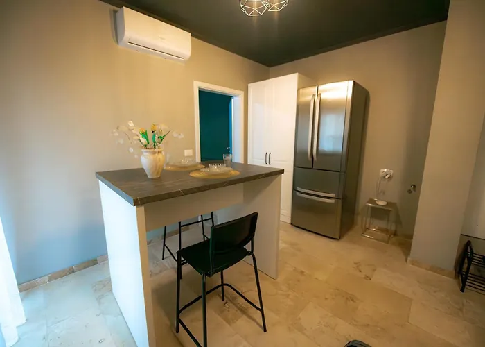 Rmr Luxury Apartment *